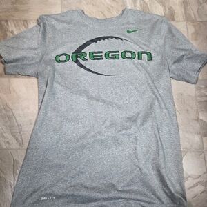 Nike Gray Short Sleeve Oregon Graphic Tee with Green Accents